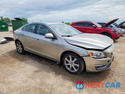 Czwarte zdjęcie samochodu z boku: 2016 VOLVO S60 PREMIER VIN:YV126MFK3G2395906 - miniatura