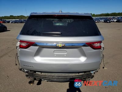 Zdjęcie 6 z 13 samochodu: 2019 CHEVROLET TRAVERSE LS VIN:1GNERFKW6KJ143183 - miniatura