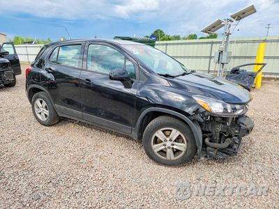 Czwarte zdjęcie samochodu z boku: 2020 CHEVROLET TRAX LS VIN:3GNCJKSB7LL307605 - miniatura