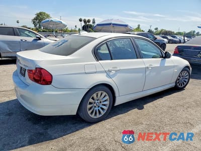 Trzecie zdjęcie samochodu z tyłu: 2009 BMW 328 I SULEV VIN:WBAPH57519NL76922 - miniatura