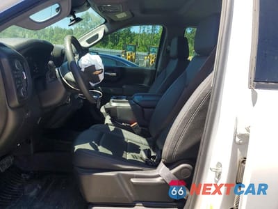 Zdjęcie 7 z 12 samochodu: 2023 CHEVROLET SILVERADO K1500 VIN:1GCPDAEK2PZ217462 - miniatura