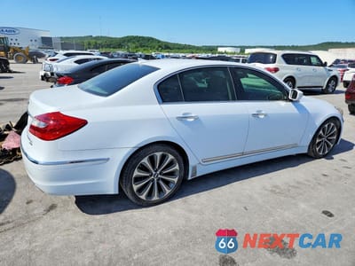 Trzecie zdjęcie samochodu z tyłu: 2014 HYUNDAI GENESIS 5.0L VIN:KMHGC4DH2EU262532 - miniatura