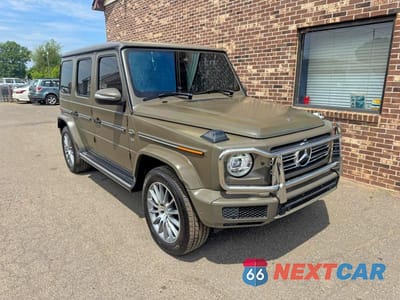 Czwarte zdjęcie samochodu z boku: 2023 MERCEDES-BENZ G 550 VIN:W1NYC6BJ7PX468837 - miniatura