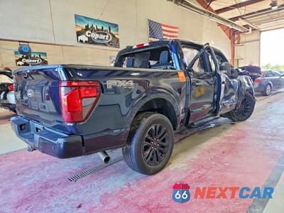 Trzecie zdjęcie samochodu z tyłu: 2025 FORD F150 XLT VIN:1FTFW3LD6SFB70212 - miniatura