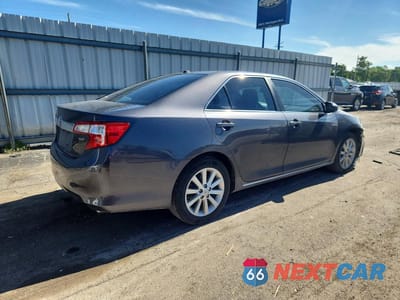 Trzecie zdjęcie samochodu z tyłu: 2013 TOYOTA CAMRY XLE VIN:4T4BF1FK3DR318202 - miniatura