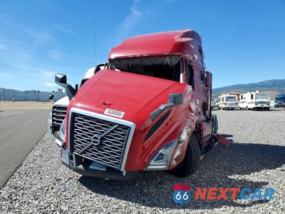 Drugie zdjęcie samochodu z przodu: 2023 VOLVO VNL SEMI TRUCK VIN:4V4NC9EH6PN610180 - miniatura