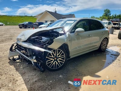 2026 PORSCHE CAYENNE SE HYBRID WP1AN2AY4TDA20172 - główne zdjęcie licytacji z USA - miniatura
