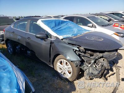 Czwarte zdjęcie samochodu z boku: 2018 CHEVROLET CRUZE LT VIN:1G1BE5SM0J7204676 - miniatura