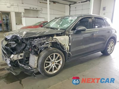 2020 PORSCHE CAYENNE WP1AA2AY2LDA08176 - główne zdjęcie licytacji z USA - miniatura