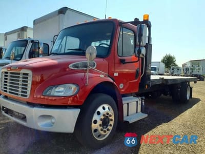 Czwarte zdjęcie samochodu z boku: 2018 FREIGHTLINER M2 106 MEDIUM DUTY VIN:3ALACWFC5JDJK0339 - miniatura