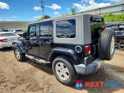 Drugie zdjęcie samochodu z przodu: 2010 JEEP WRANGLER UNLIMITED SAHARA VIN:1J4BA5H18AL205639 - miniatura