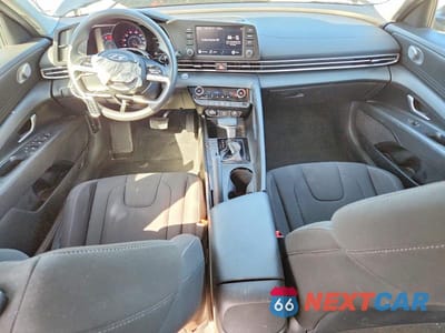 Zdjęcie 8 z 12 samochodu: 2023 HYUNDAI ELANTRA SEL VIN:KMHLM4AG5PU524568 - miniatura