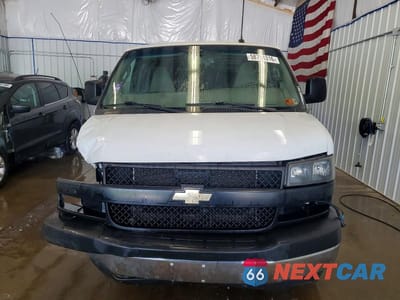 Piąte zdjęcie samochodu w środku: 2020 CHEVROLET EXPRESS 2500 CARGO DELIVERY VAN VIN:1GCWGBFGXL1188420 - miniatura