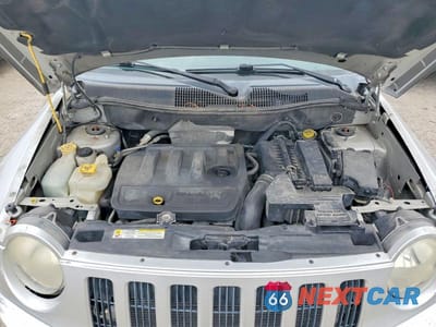 Zdjęcie 12 z 13 samochodu: 2008 JEEP COMPASS SPORT VIN:1J8FT47W58D519755 - miniatura