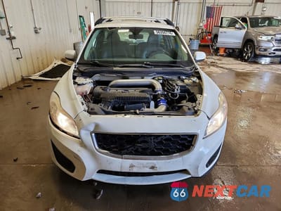Piąte zdjęcie samochodu w środku: 2011 VOLVO C30 T5 VIN:YV1672MK9B2239187 - miniatura