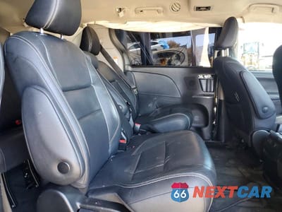 Zdjęcie 11 z 14 samochodu: 2019 TOYOTA SIENNA SE 8-PASSENGER VIN:5TDXZ3DCXKS974496 - miniatura