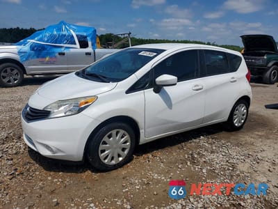 2015 NISSAN VERSA NOTE SV 3N1CE2CP1FL437555 - główne zdjęcie licytacji z USA - miniatura
