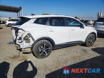 Trzecie zdjęcie samochodu z tyłu: 2025 KIA SPORTAGE EX VIN:5XYK33DF5SG283296 - miniatura