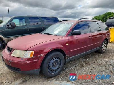 1999 VOLKSWAGEN PASSAT GLS WVWNA63B4XE378189 - główne zdjęcie licytacji z USA - miniatura