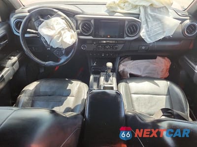 Zdjęcie 8 z 14 samochodu: 2019 TOYOTA TACOMA SR5 VIN:5TFAZ5CN6KX074869 - miniatura