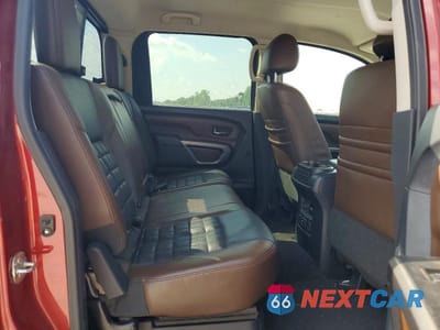 Zdjęcie 10 z 12 samochodu: 2016 NISSAN TITAN XD PLATINUM RESERVE VIN:1N6BA1F48GN517059 - miniatura