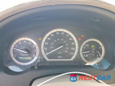 Zdjęcie 9 z 13 samochodu: 2004 TOYOTA SIENNA LE VIN:5TDBA23C74S003844 - miniatura
