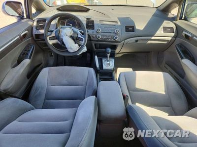 Zdjęcie 8 z 12 samochodu: 2008 HON CIVIC VIN:2HGFA16898H534911 - miniatura