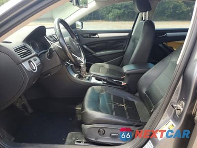 Zdjęcie 7 z 12 samochodu: 2013 VOLKSWAGEN PASSAT SE VIN:1VWBH7A32DC125179 - miniatura