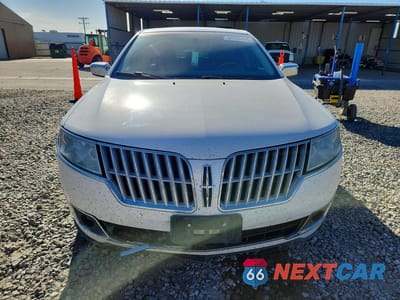 Piąte zdjęcie samochodu w środku: 2010 LINCOLN MKZ VIN:3LNHL2GC2AR640813 - miniatura