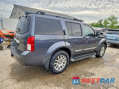 Trzecie zdjęcie samochodu z tyłu: 2010 NISSAN PATHFINDER S VIN:5N1AR1NB3AC628589 - miniatura