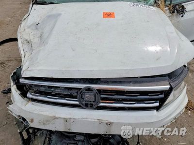 Zdjęcie 12 z 13 samochodu: 2020 VOLKSWAGEN TIGUAN SE VIN:3VV2B7AX7LM164047 - miniatura