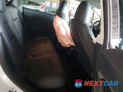 Zdjęcie 10 z 12 samochodu: 2024 TESLA MODEL Y VIN:7SAYGDED1RF093999 - miniatura