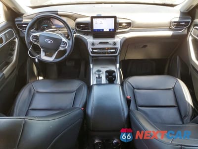 Zdjęcie 8 z 13 samochodu: 2023 FORD EXPLORER XLT VIN:1FMSK7DH9PGA24760 - miniatura