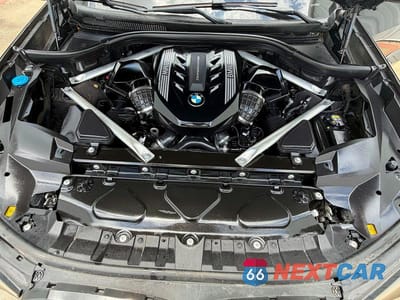 Zdjęcie 7 z 14 samochodu: 2022 BMW X7 M50I VIN:5UXCX6C08N9J82409 - miniatura