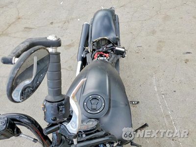 Piąte zdjęcie samochodu w środku: 2021 INDIAN MOTORCYCLE CO. SCOUT BOBBER TWENTY ABS VIN:56KMTG00XM3164985 - miniatura