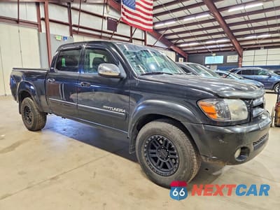 Czwarte zdjęcie samochodu z boku: 2005 TOYOTA TUNDRA DOUBLE CAB SR5 VIN:5TBDT44165S499547 - miniatura