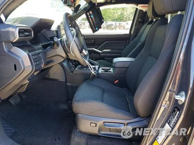 Zdjęcie 7 z 13 samochodu: 2026 TOYOTA 4RUNNER SR5 VIN:JTEVA5BR3T5077363 - miniatura