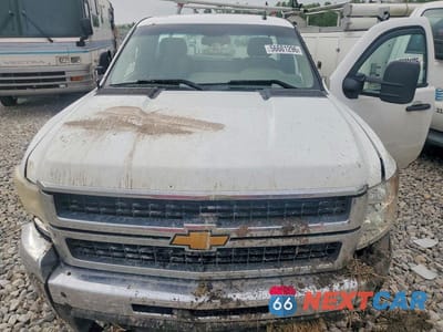 Zdjęcie 11 z 12 samochodu: 2009 CHEVROLET SILVERADO K2500 HEAVY DUTY VIN:1GCHK44KX9F172174 - miniatura