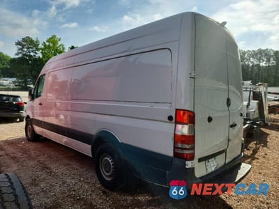 Drugie zdjęcie samochodu z przodu: 2014 MERCEDES-BENZ SPRINTER 2500 DELIVERY VAN VIN:WD3PE8DC5E5881267 - miniatura