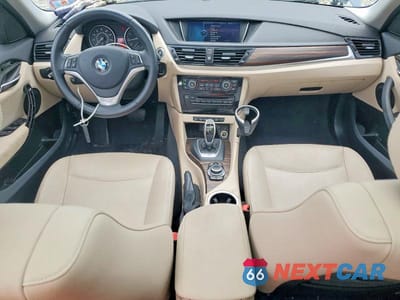 Zdjęcie 8 z 12 samochodu: 2015 BMW X1 SDRIVE28I VIN:WBAVM1C53FV316802 - miniatura