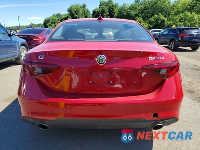 Zdjęcie 6 z 12 samochodu: 2020 ALFA ROMEO GIULIA VIN:ZARFANAN9L7636898 - miniatura