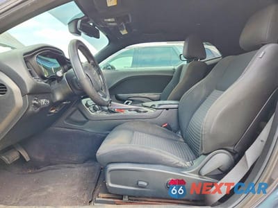 Zdjęcie 7 z 12 samochodu: 2018 DODGE CHALLENGER SXT VIN:2C3CDZAG2JH321542 - miniatura