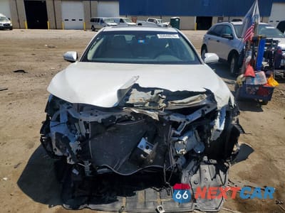 Piąte zdjęcie samochodu w środku: 2022 TOYOTA AVALON XLE VIN:4T1AA1AB4NU014048 - miniatura