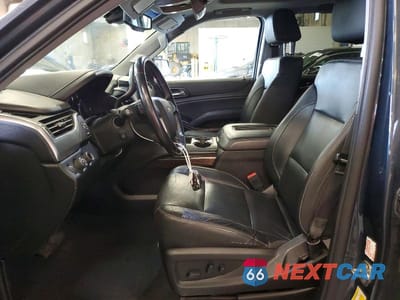 Zdjęcie 7 z 14 samochodu: 2019 CHEVROLET SUBURBAN K1500 LT VIN:1GNSKHKC7KR363829 - miniatura