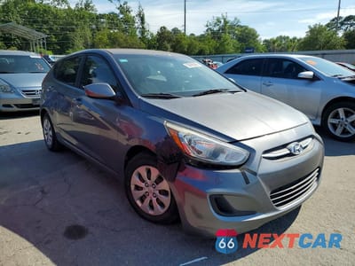 Czwarte zdjęcie samochodu z boku: 2017 HYUNDAI ACCENT SE VIN:KMHCT5AE2HU313501 - miniatura