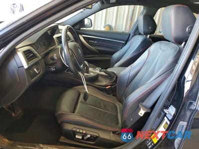 Zdjęcie 7 z 12 samochodu: 2018 BMW 330 XI VIN:WBA8D9C50JEM32849 - miniatura