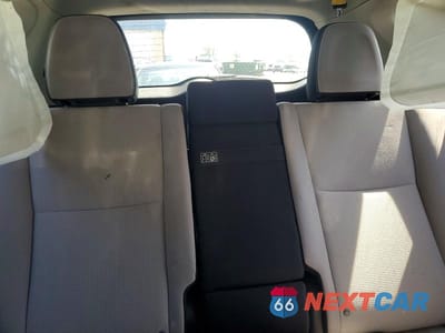 Zdjęcie 10 z 13 samochodu: 2016 TOYOTA RAV4 HV XLE VIN:JTMRJREVXGD057306 - miniatura