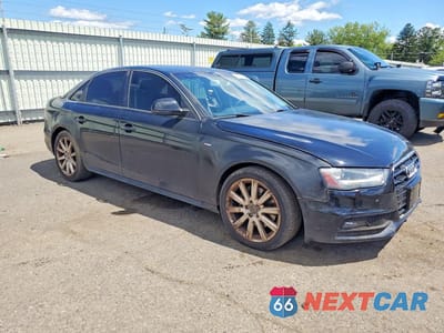 Czwarte zdjęcie samochodu z boku: 2014 AUDI A4 PREMIUM VIN:WAUBFAFL7EN036094 - miniatura