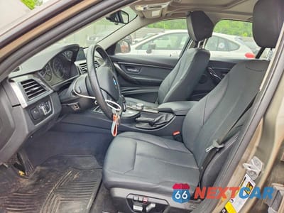 Zdjęcie 7 z 13 samochodu: 2018 BMW 320 XI VIN:WBA8E5G57JNV03111 - miniatura