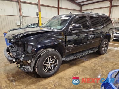 2013 CHEVROLET TAHOE K1500 LT 1GNSKBE08DR196866 - główne zdjęcie licytacji z USA - miniatura